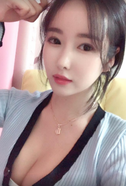 민*